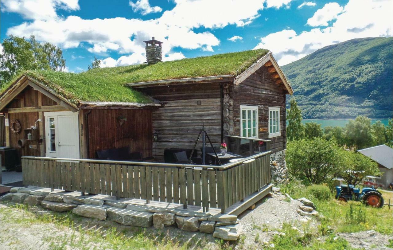 Awesome Home In Vaga With House Sea View Vågåmo Exteriér fotografie