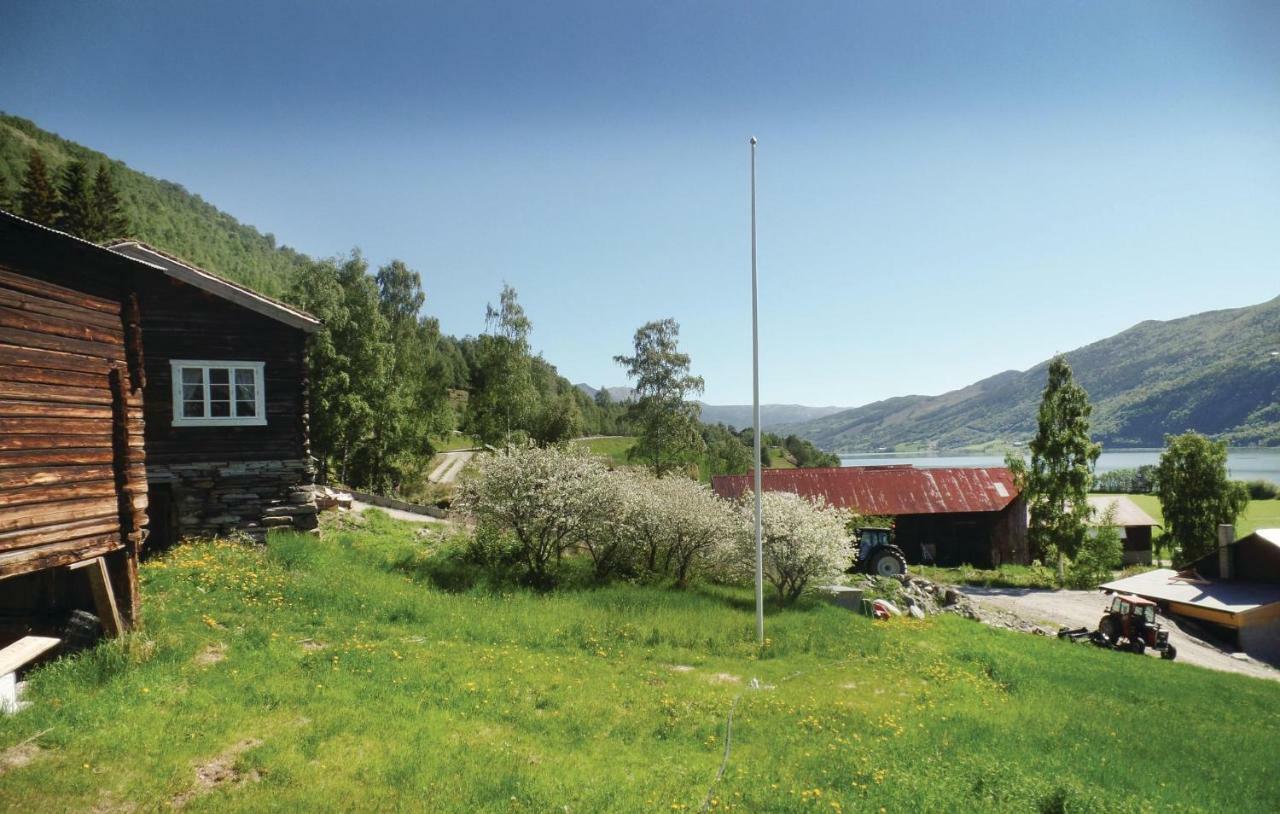 Awesome Home In Vaga With House Sea View Vågåmo Exteriér fotografie